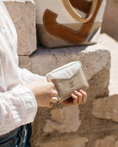 Women's Wallet "the Compact"