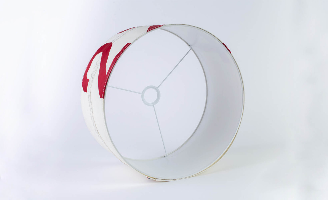 Lampe schwebend Ø48