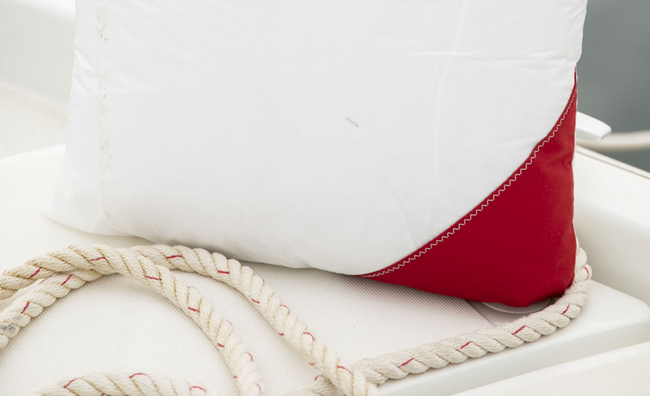 Coussin 50x50 Marine nationale · Rouge et Navy