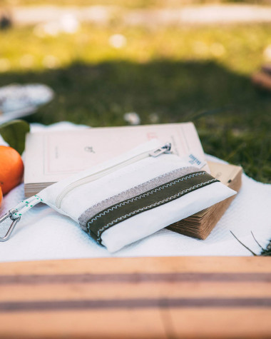 Linen and leather Pocket