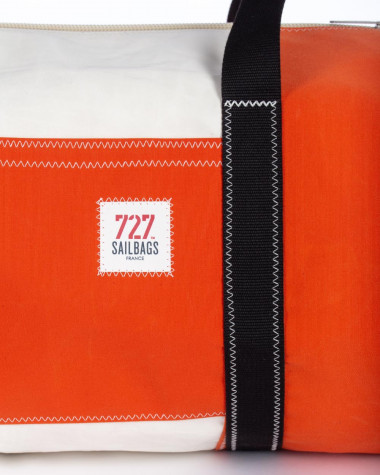 Duffel Bag Onshore