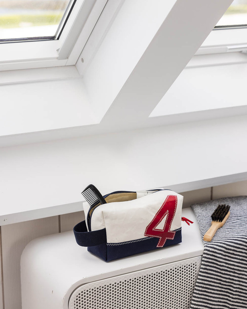 Toiletry Bag Windy