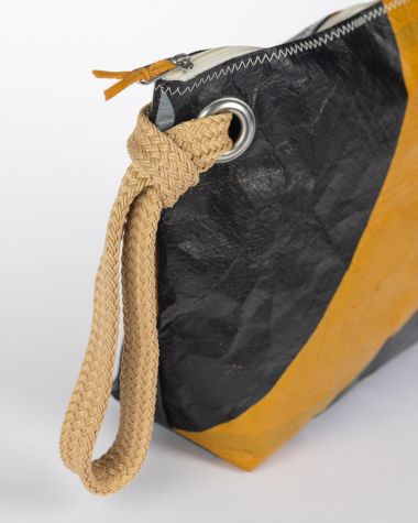 The Midinette Pouch - Jaune Gris Antillais