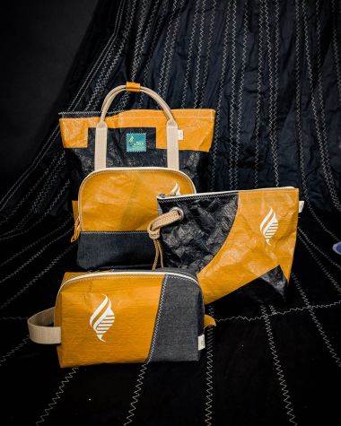 The Midinette Pouch - Jaune Gris Antillais