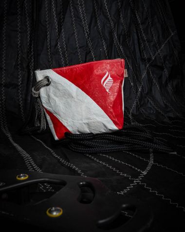 The Midinette Pouch - Rouge Créole