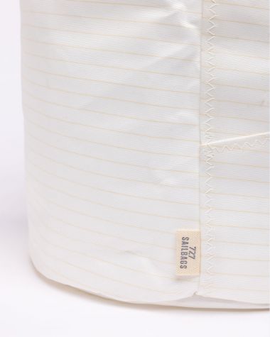 Corbeille papier rayée