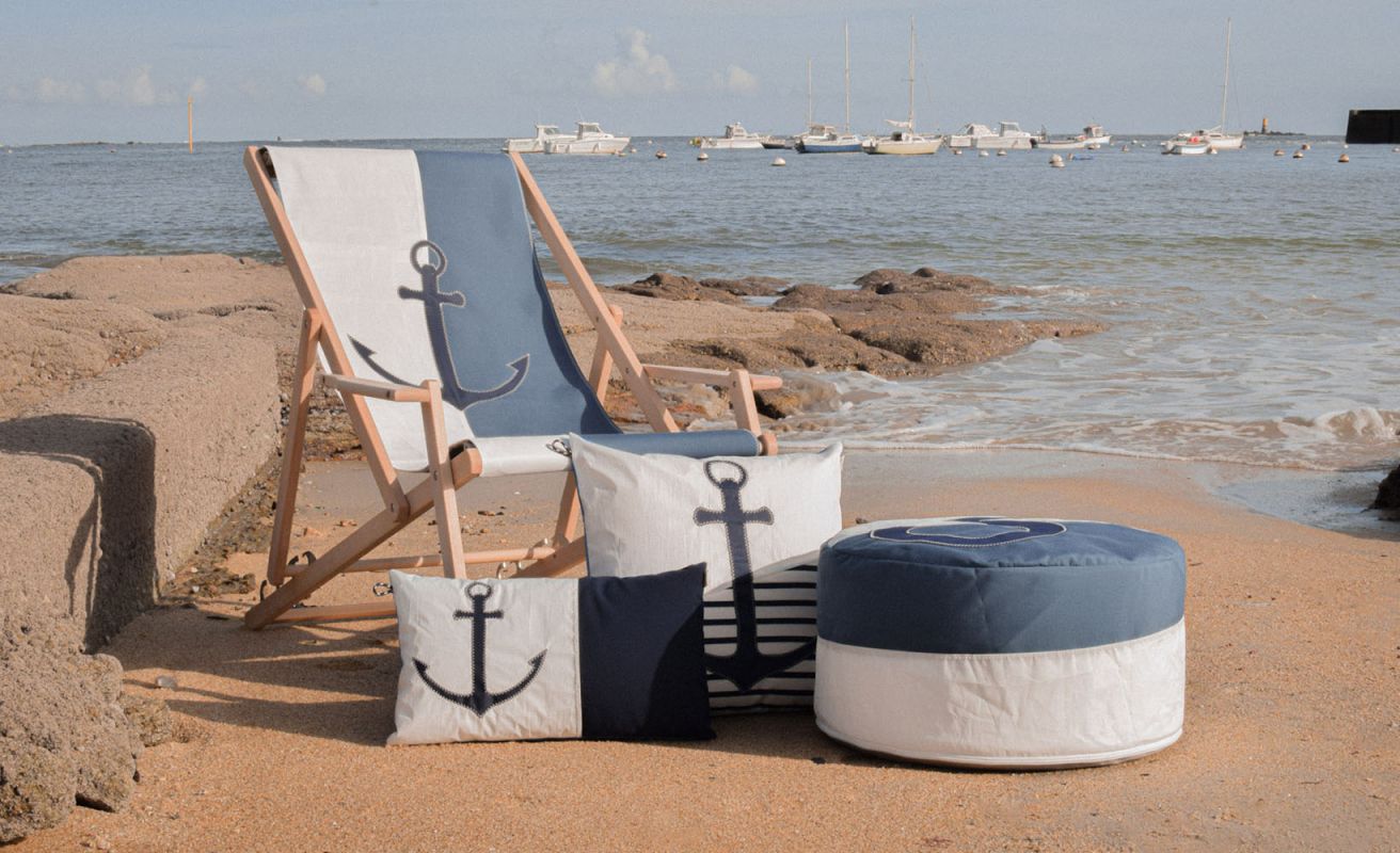 Blue marine anchor Bean Bag · ⌀72