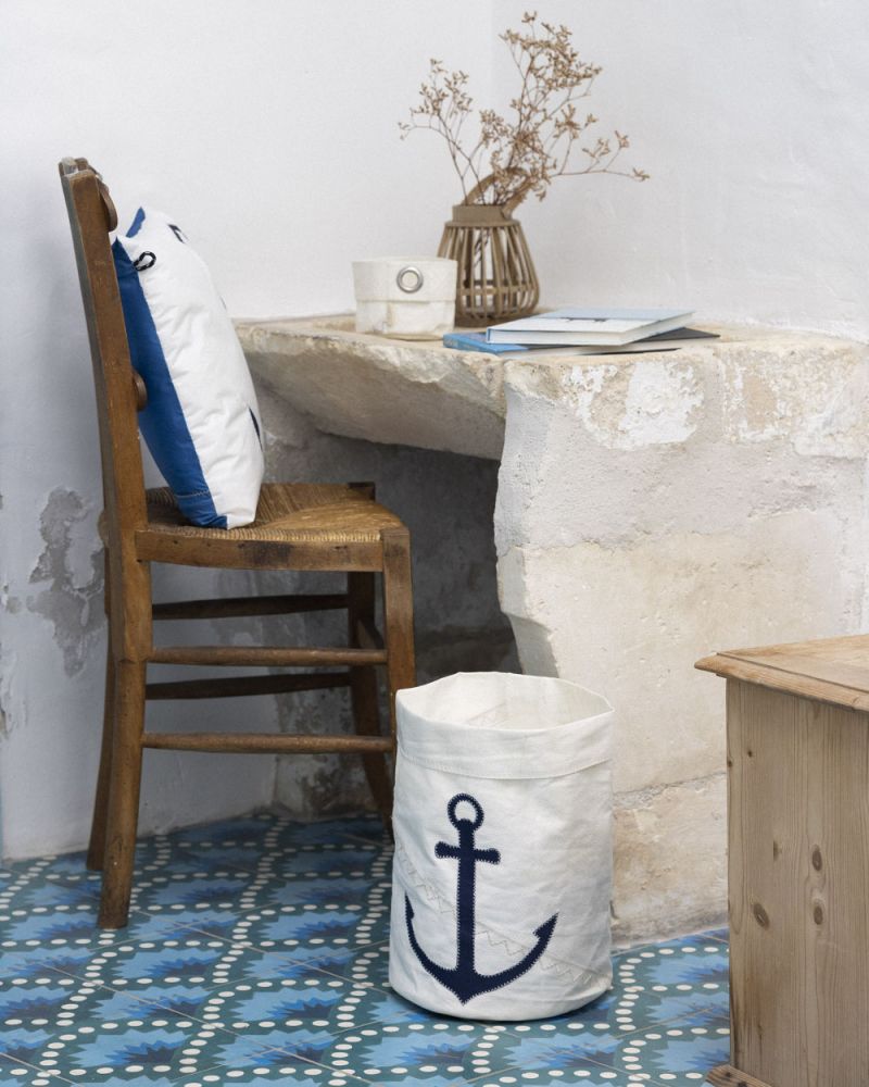 Blue anchor paper basket