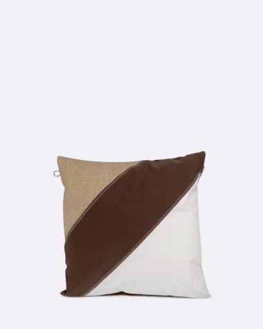 Cushion 40x40 · Linen and chocolate