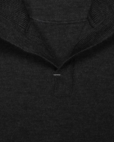 Pullover mit Offizierskragen · Anthrazitgrau und grau