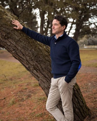 Newfoundland stand-up collar sweater · Navy blue merino wool 