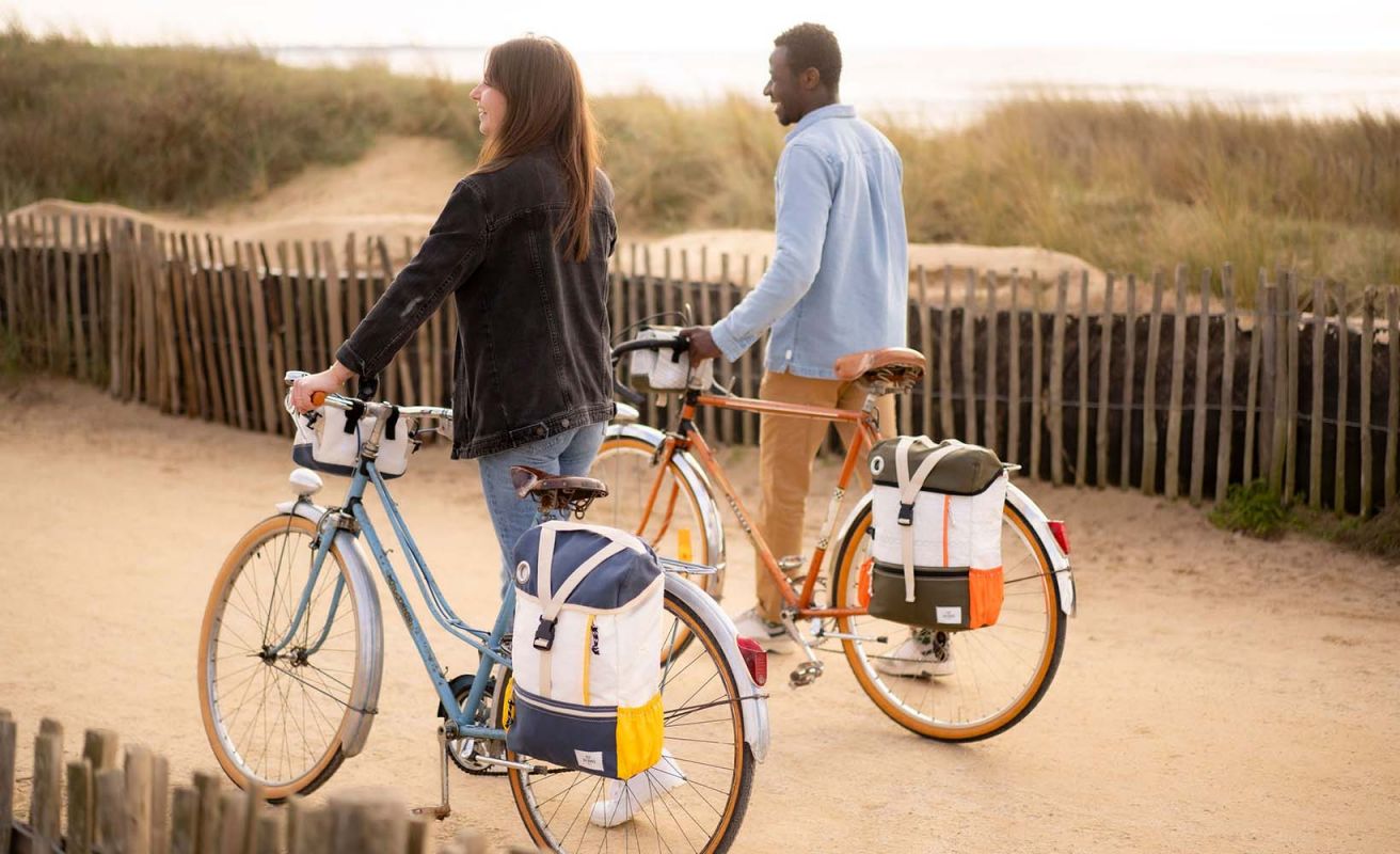 Fahrradtasche - Rucksack Biky · Marineblau und gelb