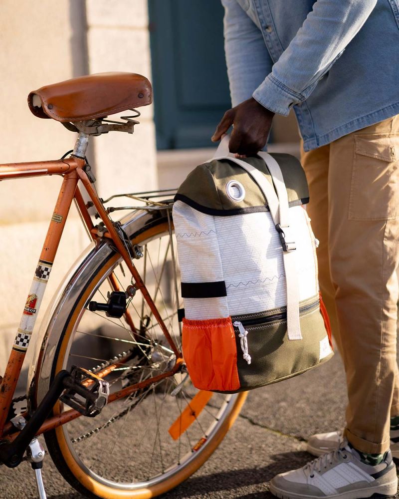 Biky Pannier backpack convertible · Khaki and orange