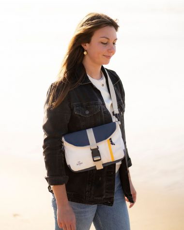 Scooty Handlebar cross-body bag convertible · Navy blue and yellow