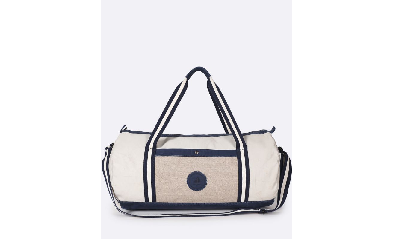 cantate traveler bag off white × fauve AGCF Savoy Bucket Bag in Soft Off-White Leather