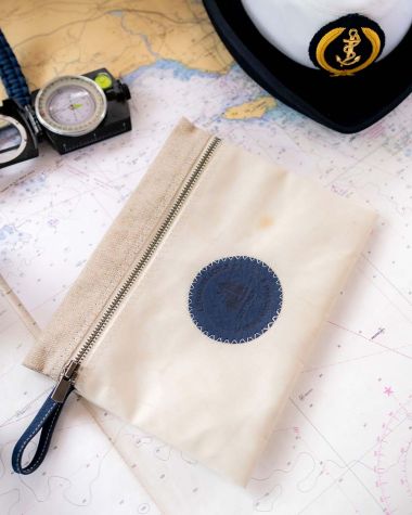 Le Grand Foc‘ zipped clutch bag · L’Étoile Collection