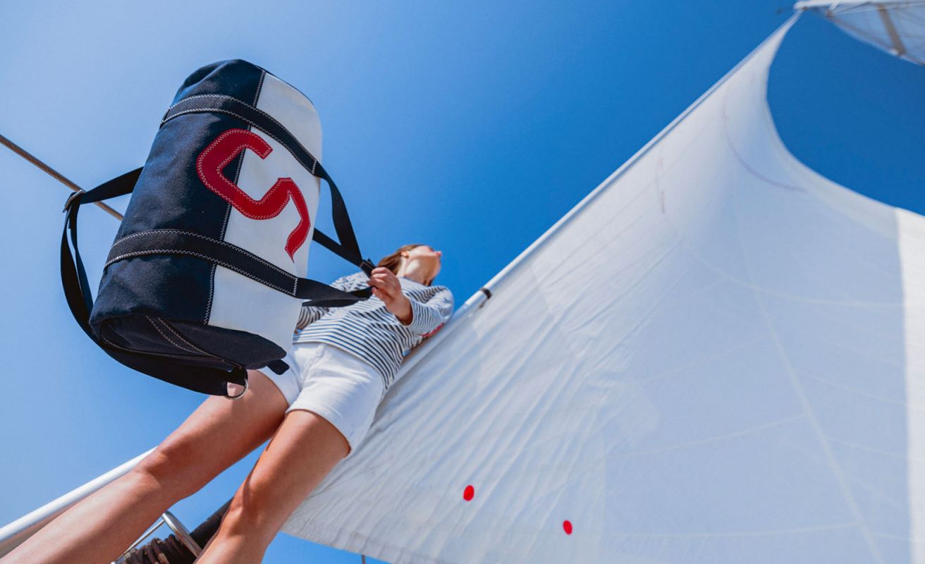 Sporttasche Polochon · Marineblau und rot