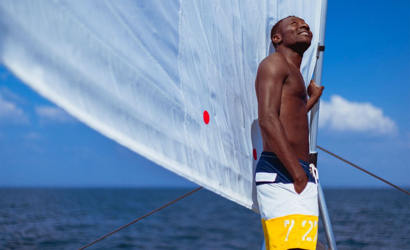 Sun Swim Short · Navy blue and yellow