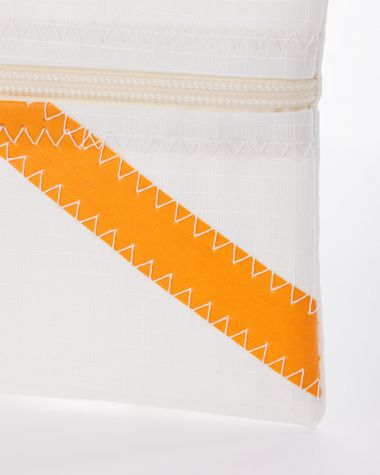Pocket · Blanc et orange