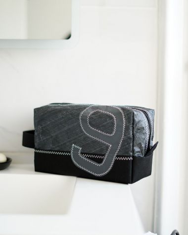 Toiletry Bag Windy · Black