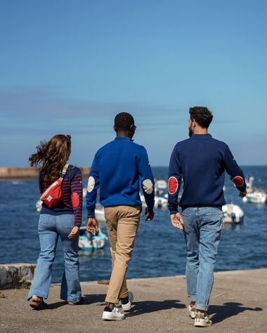 Pull col bateau Femme · Bleu marine et rouge
