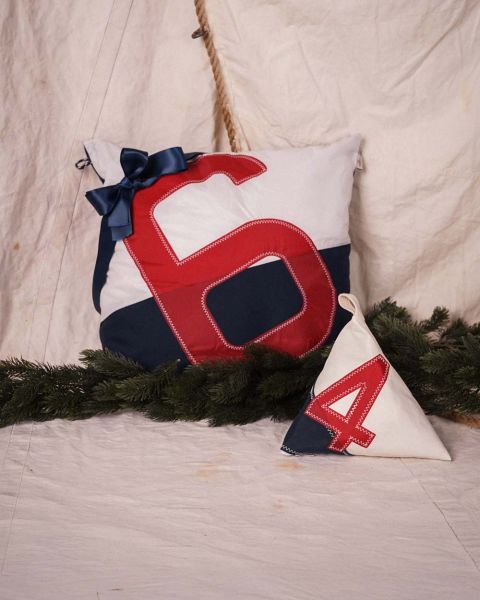 Holiday Gift Set "Lounge" &middot; Cushion and Door-Stopper