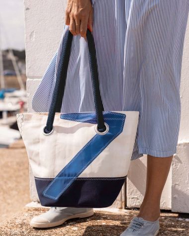 Handbag Legend · Navy blue