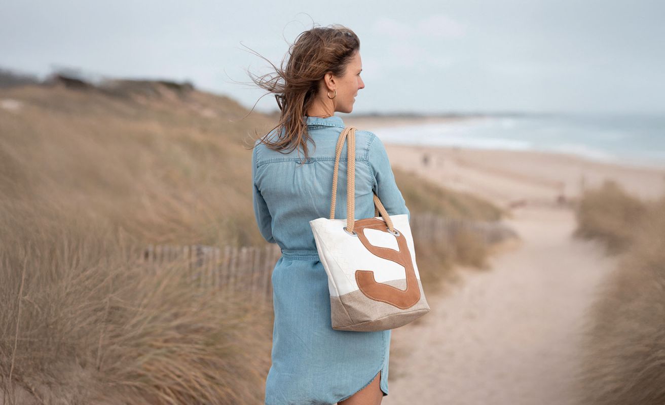 Handtasche Legende · Leinen und Hellbraun Leder