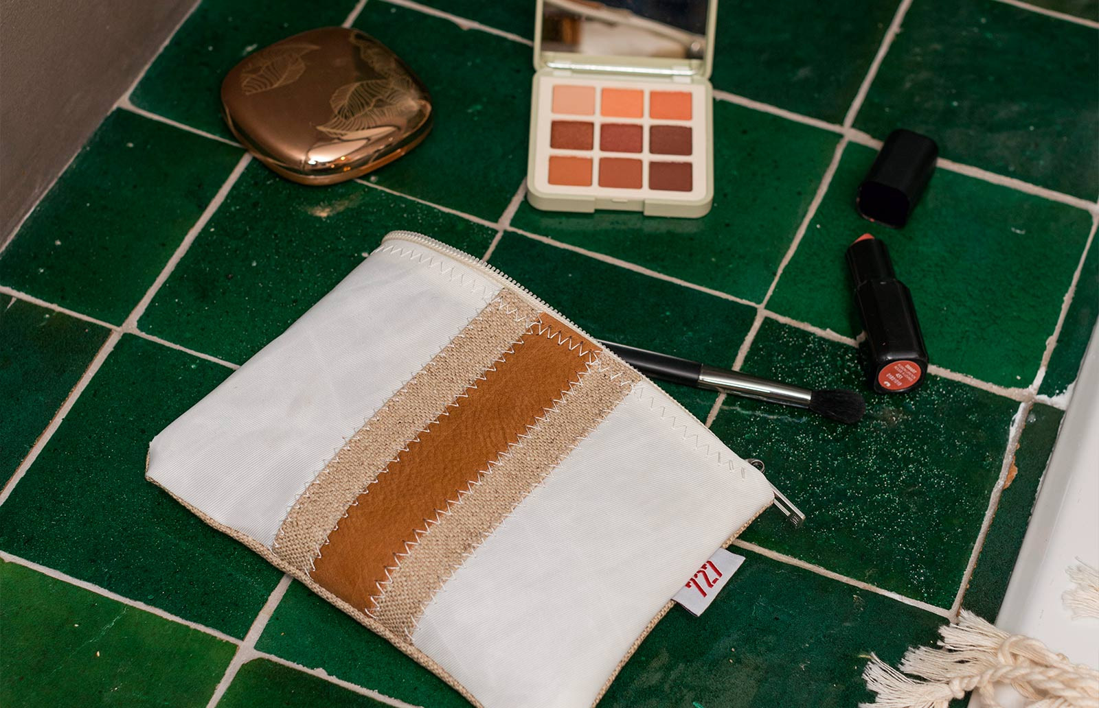 Make up pouch