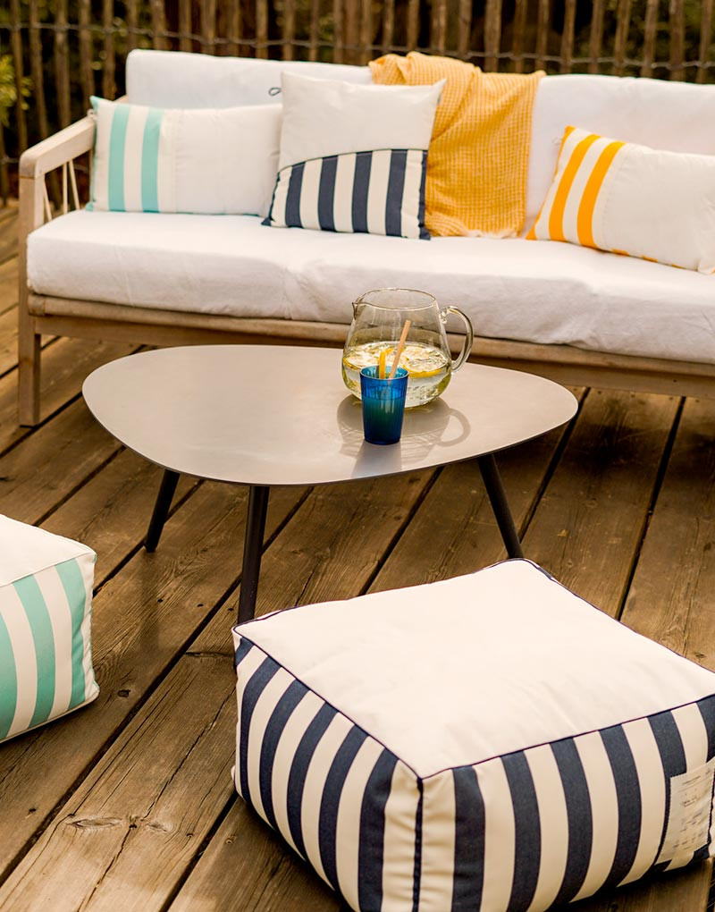 Collection Dolce Vita | Poufs et coussins extérieurs en voile recyclée 727 Sailbags
