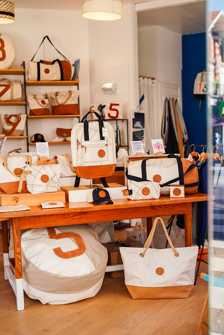 Boutique 727 sailbags Arcachon