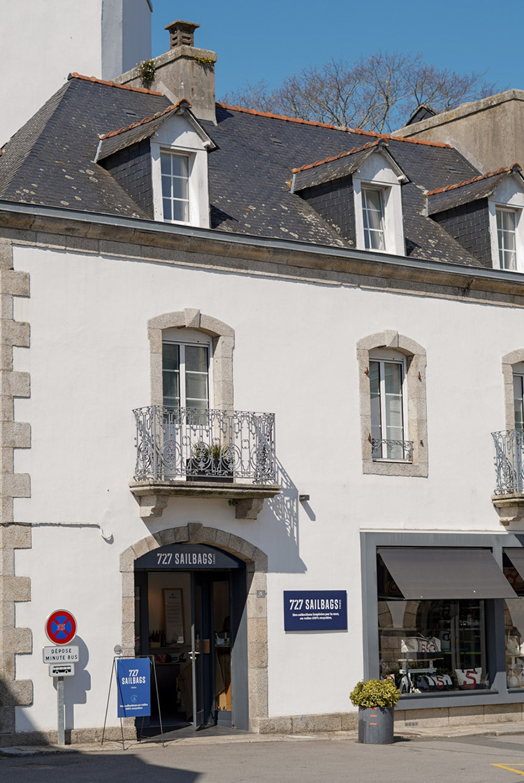 Façade Boutique 727 sailbags Pont-Aven
