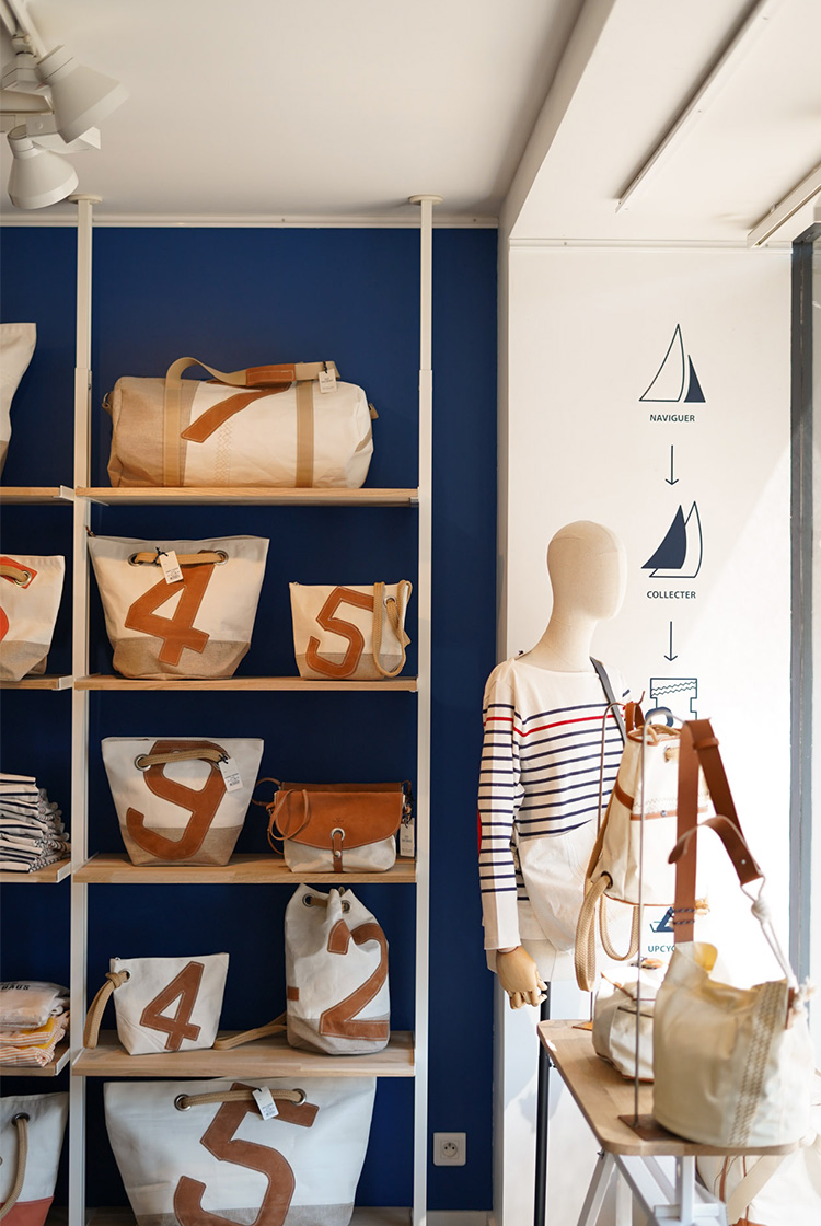 Intérieur boutique 727 sailbags Pont-Aven