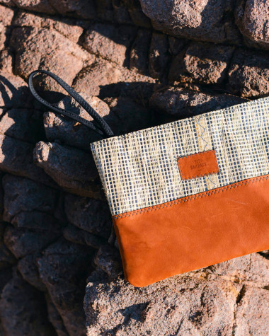 Clutch bag Esterel · Terre de feu Leather