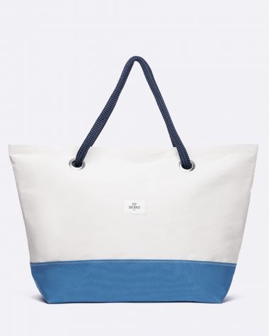 Travel bag Carla · Pastel blue