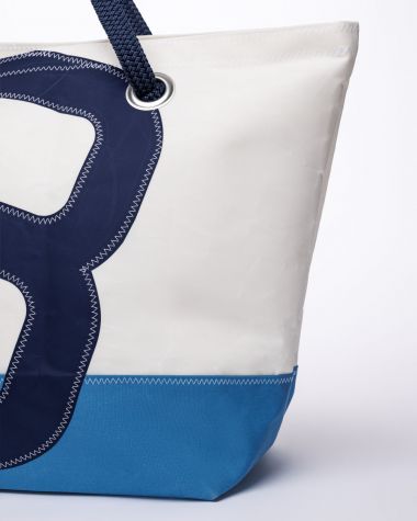 Travel bag Carla · Pastel blue