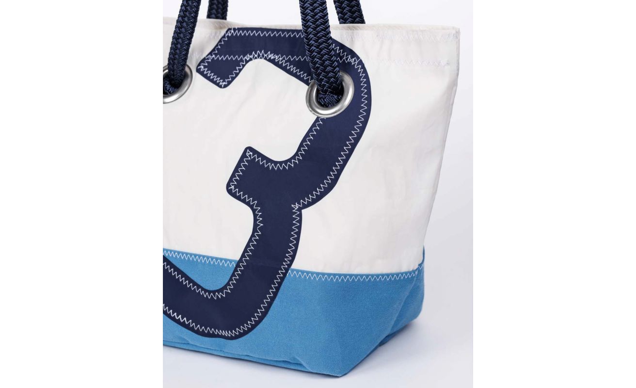 Handbag Legend · Pastel blue