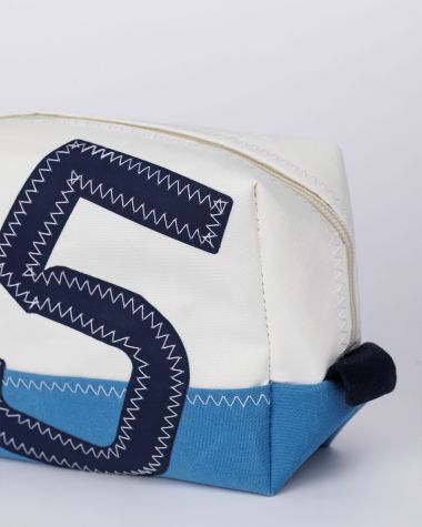 Toiletry Bag Windy · Pastel Blue