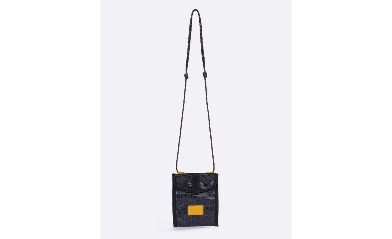 skate-cross-body-bag-black.jpg