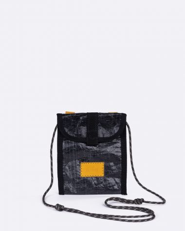 Skate cross-body bag · Black