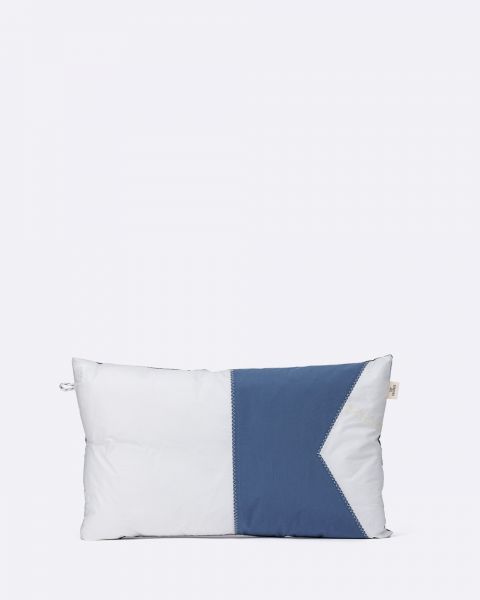 Cushion 20x12 in · Flag