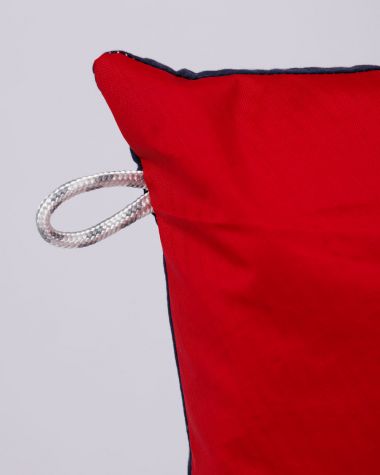Cushion 15x15 · Flag
