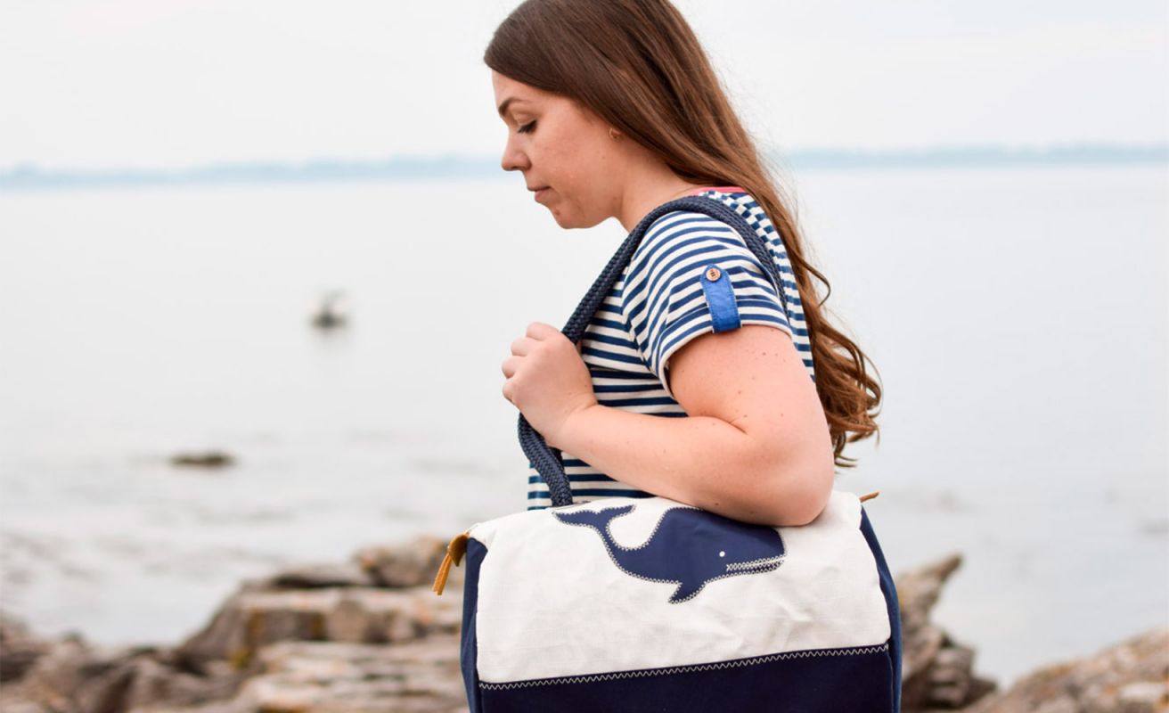 Joe Bag · Whale