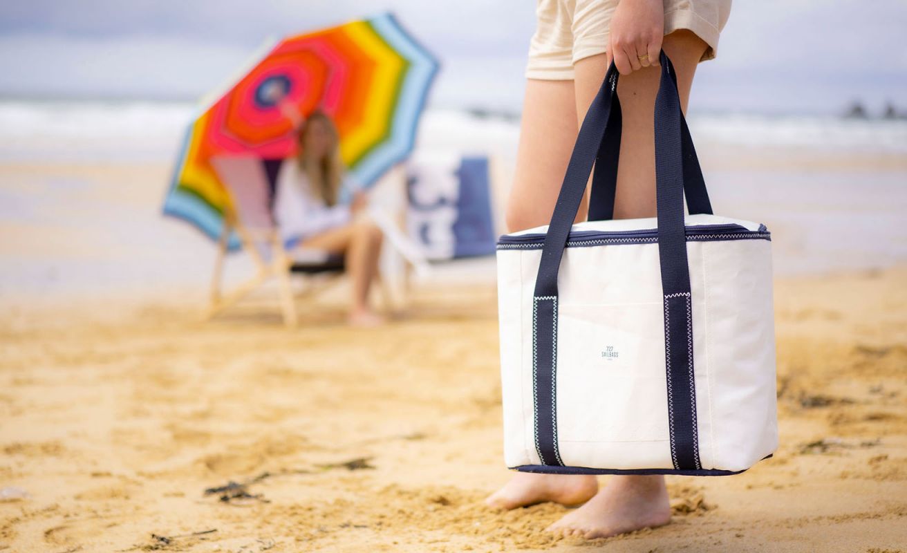 Soft Cooler · White and Navy
