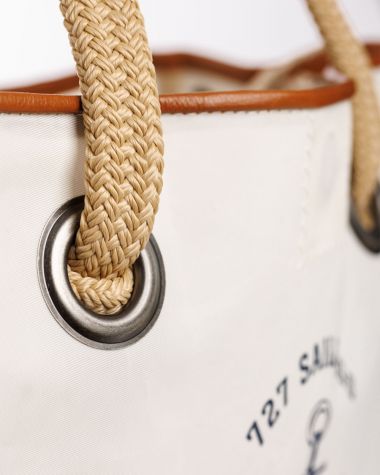 Seaside tote · Classic Yachting