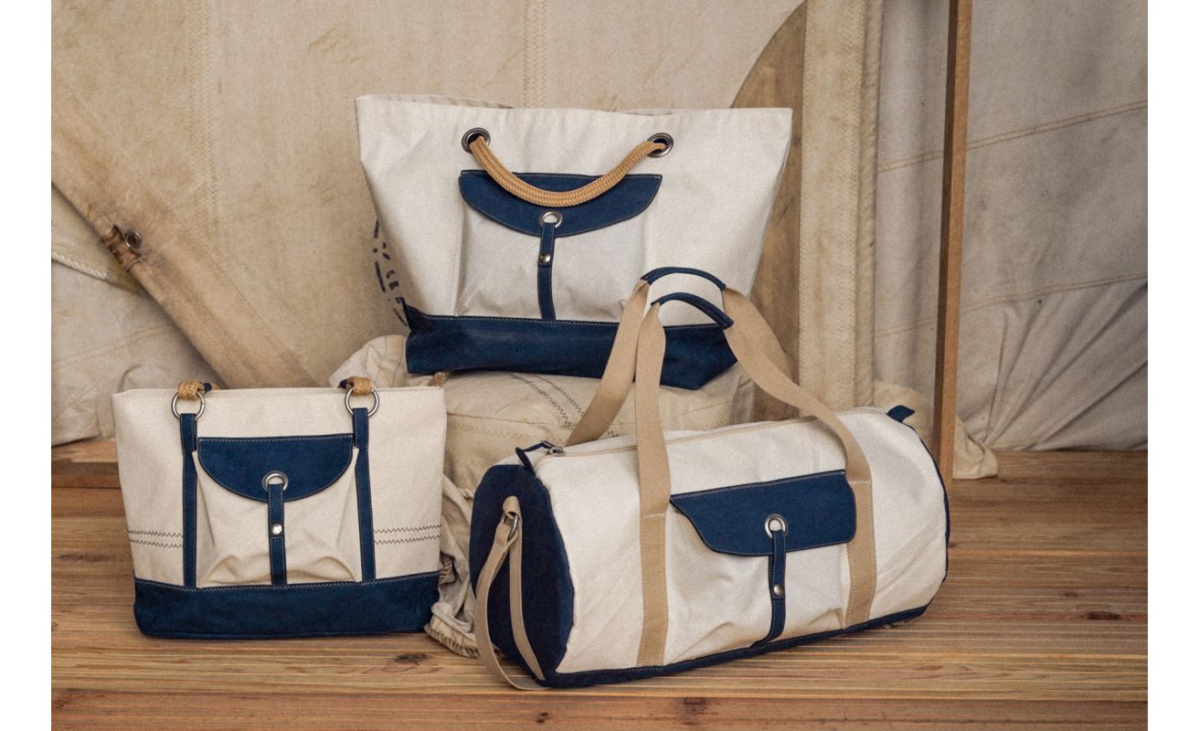 Charlie Handbag · Les Grands Classiques Navy