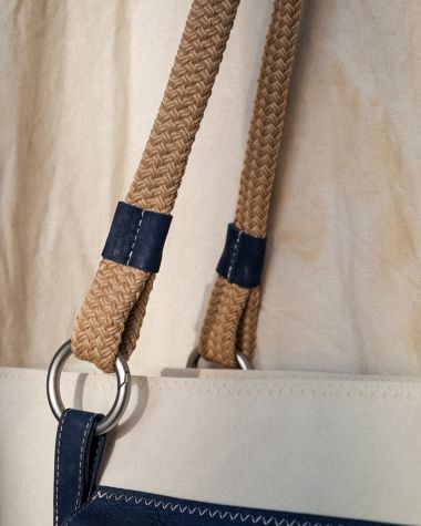 Charlie Handbag · Les Grands Classiques Navy