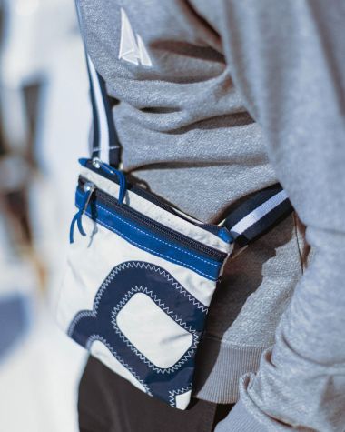 Travel cross-body bag · Leather blue