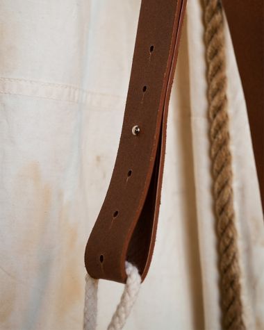 Bucket bag · Brown leather