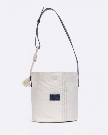 Bucket bag · Blue leather 